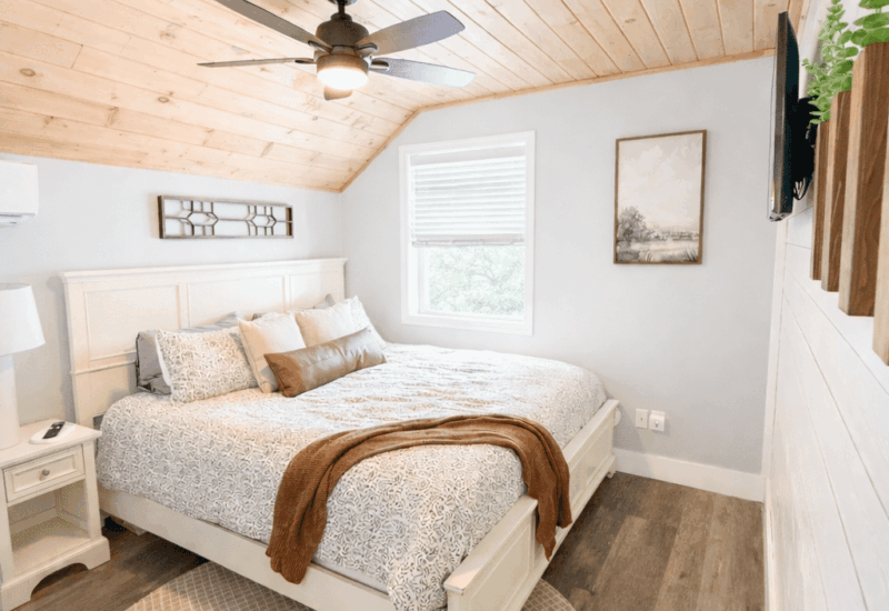 BEA334A0-ACA1-4719-A638-B9B0B49504AA