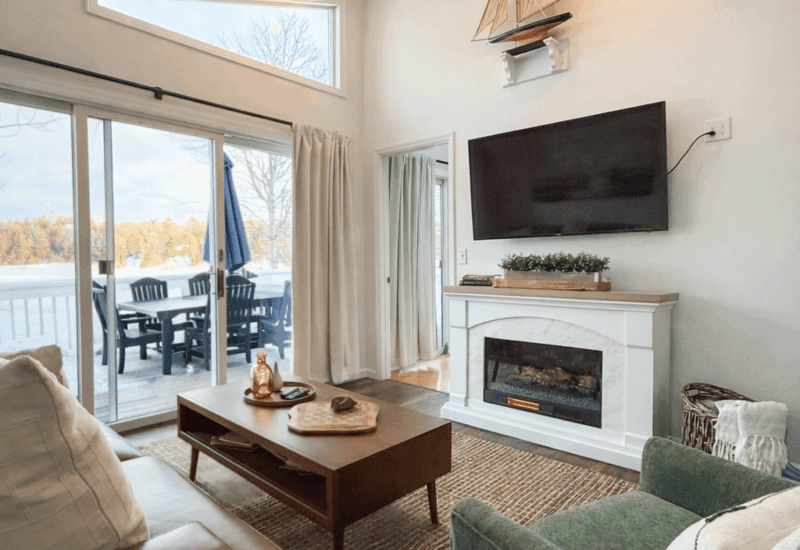 F217E8E3-0BB7-4A9C-B9FF-81C9B97EB3F0