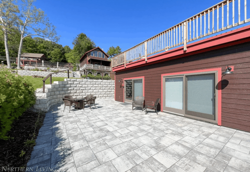 waterfront lookout 24-25