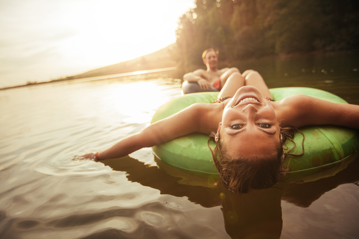innertube on the lake
