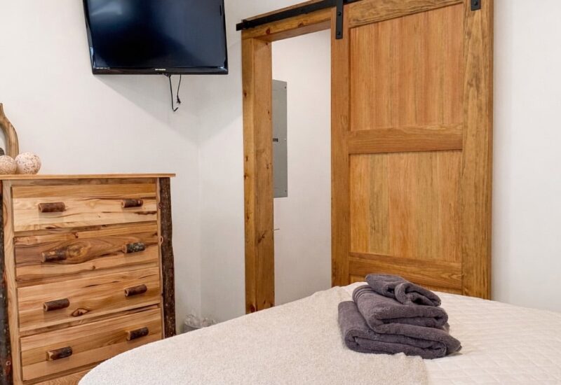 CF16A7DC-2B87-4B2D-A1F5-05897B31A40C